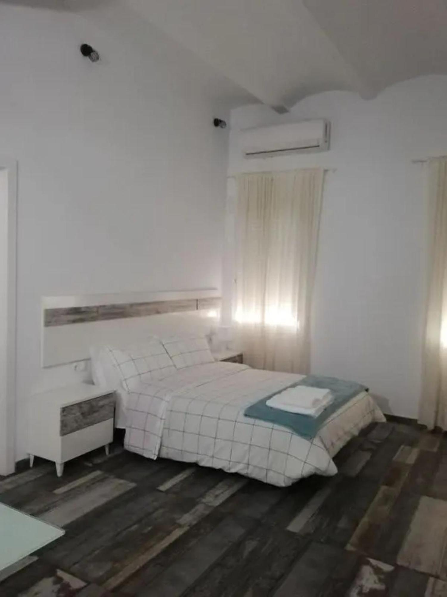 Modernos Apartamentos En Ciudad Jardin Кордова Экстерьер фото
